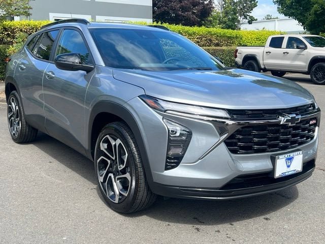 New 2026 Chevrolet Trax RS w/ Sunroof Package
