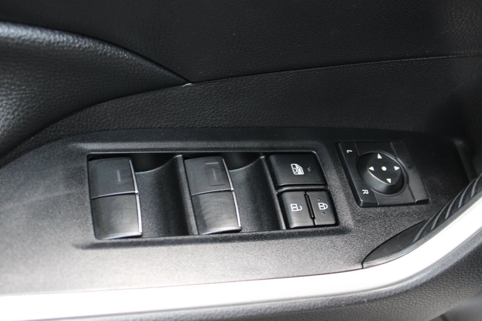 Used 2022 Toyota RAV4 XLE FWD image 42