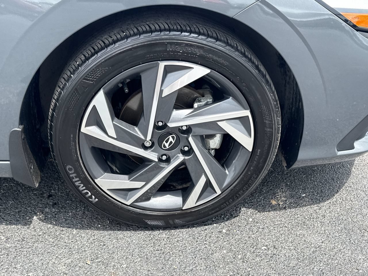 Used 2025 Hyundai Elantra Sport FWD image 9