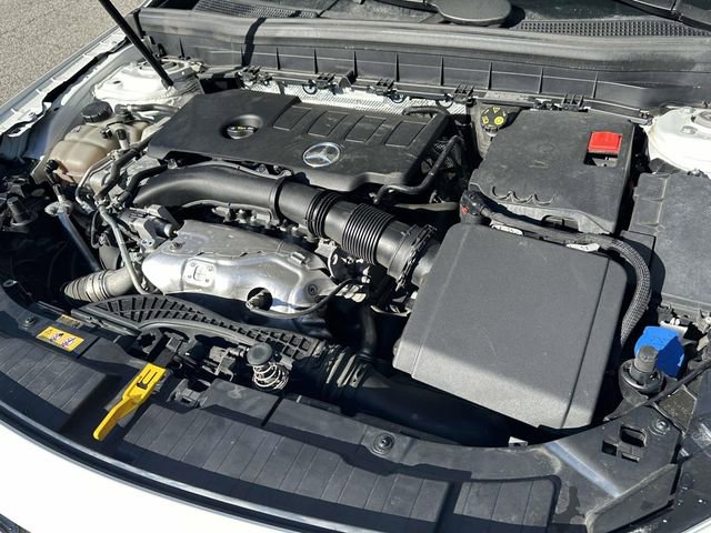 Used 2023 Mercedes-Benz GLB 250 image 14