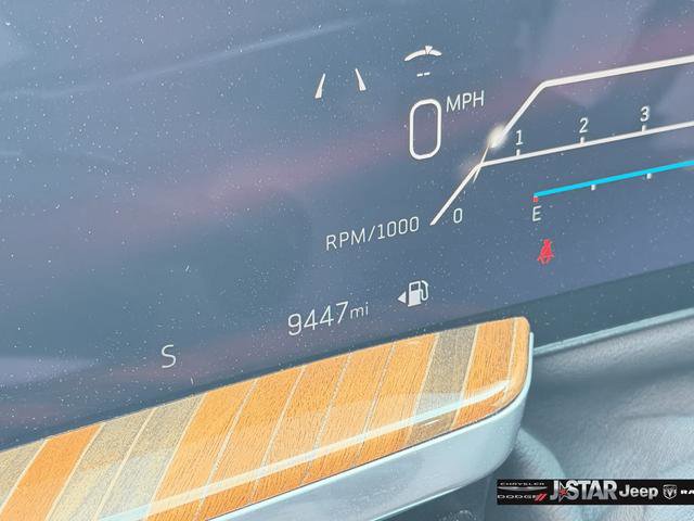 Used 2025 Cadillac Escalade Sport Platinum AWD/4WD image 33