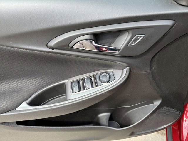 Used 2023 Chevrolet Malibu RS image 15