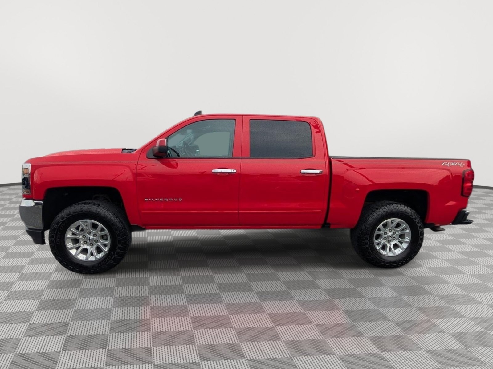 Used 2017 Chevrolet Silverado 1500 LT w/ All Star Edition AWD/4WD image 2