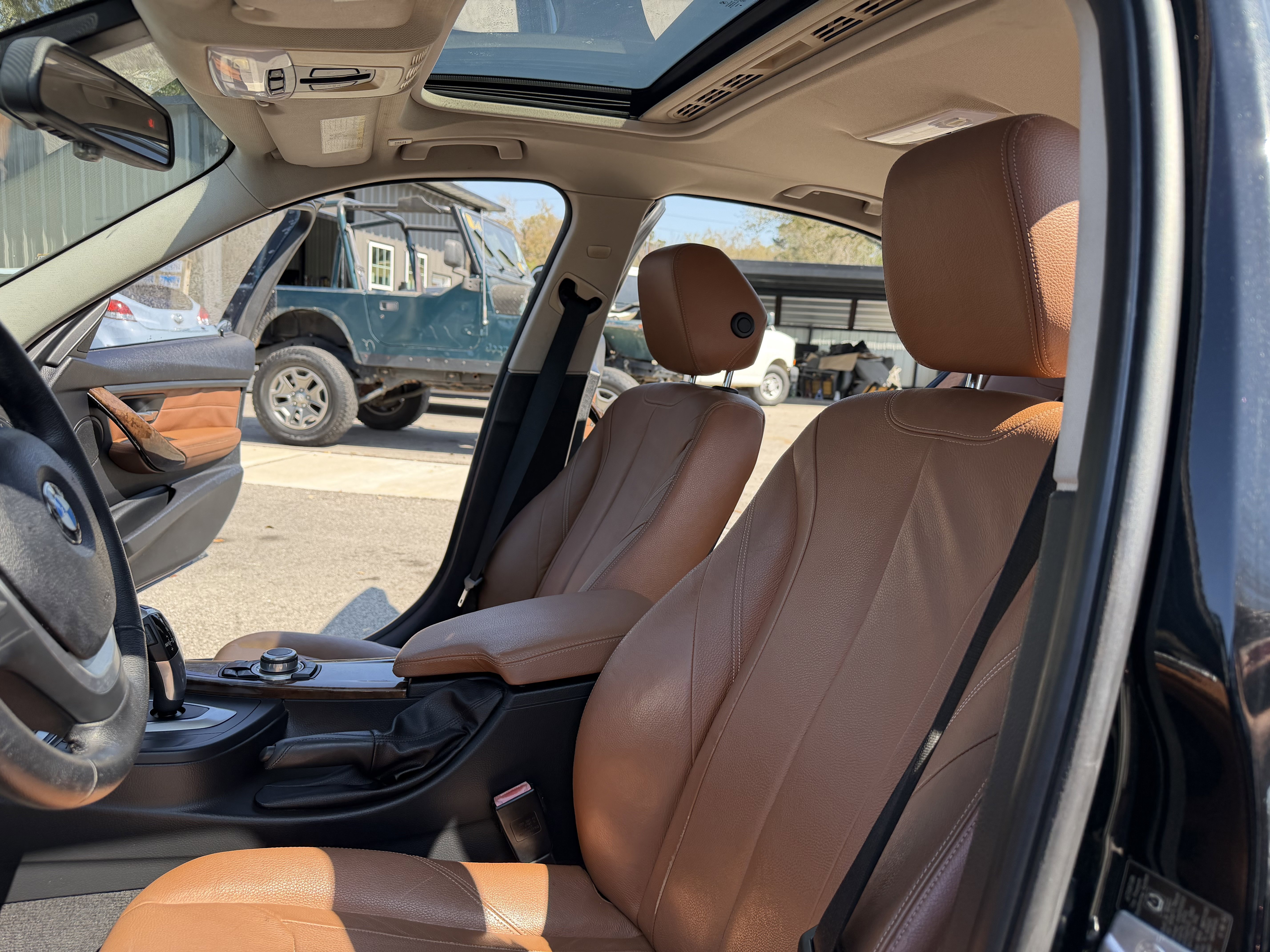 Used 2013 BMW 328i 4dr Sdn 328i RWD South Africa image 17