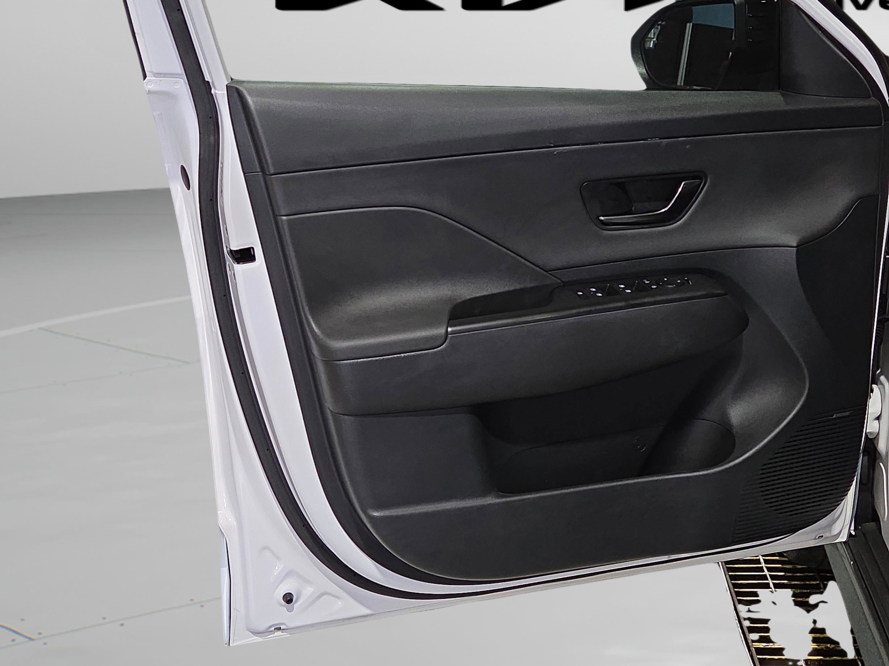 Used 2024 Hyundai Kona N Line image 26