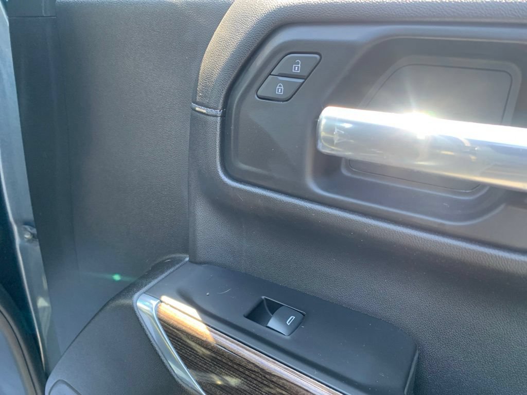 Used 2019 Chevrolet Silverado 1500 RST w/ All-Star Edition AWD/4WD image 34