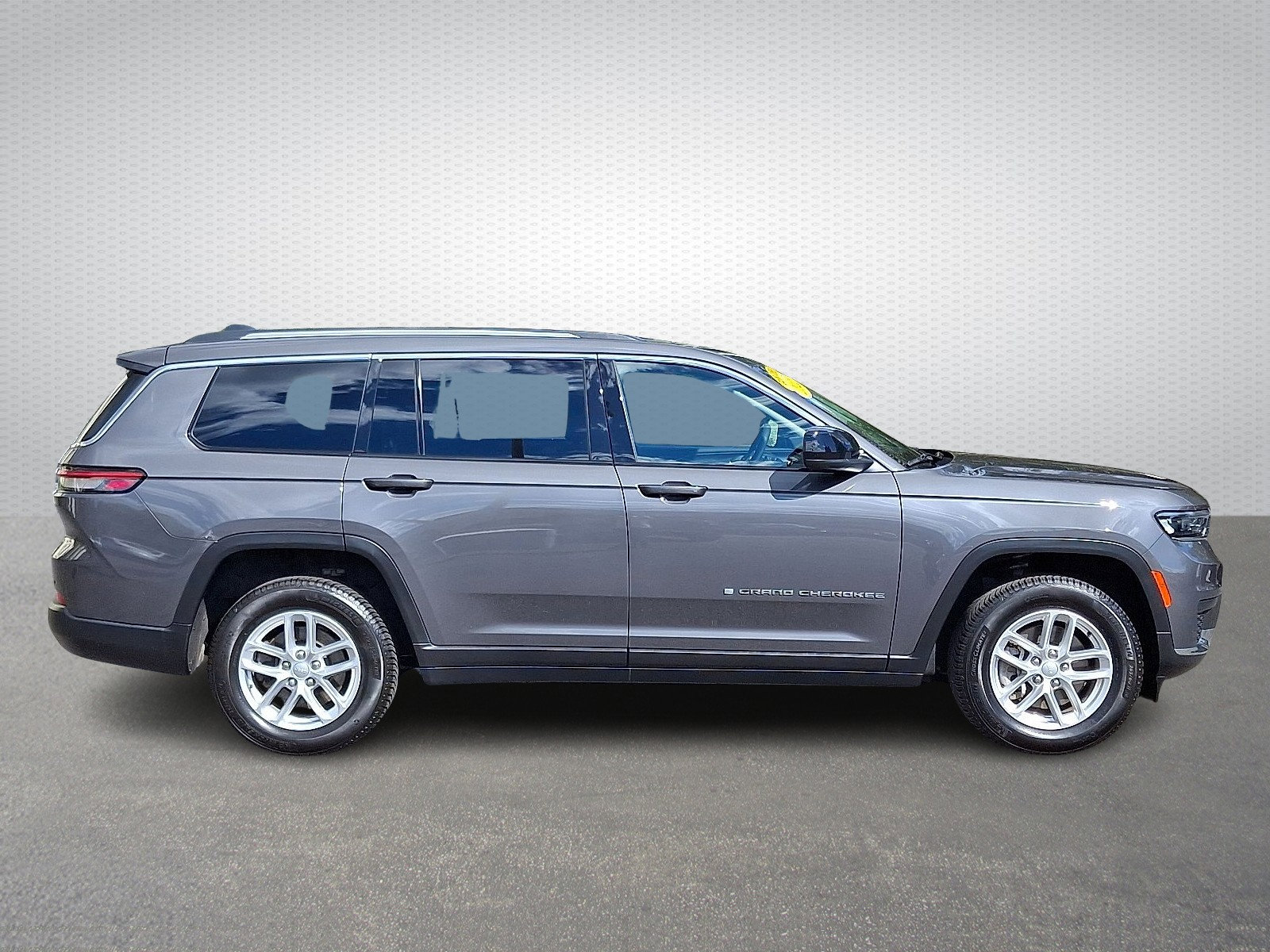 Certified 2022 Jeep Grand Cherokee L Laredo w/ Luxury Tech Group I image 7