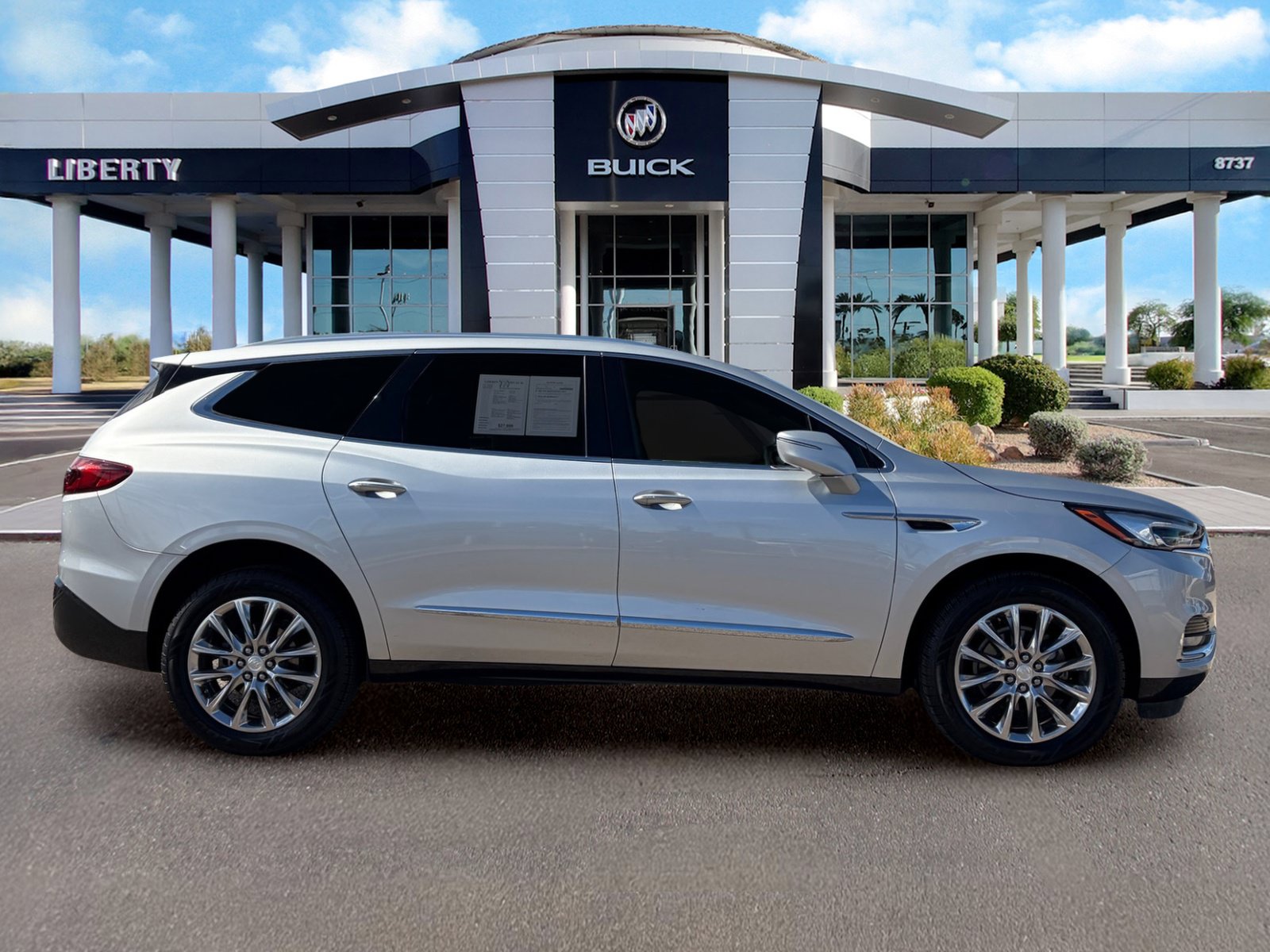 Used 2020 Buick Enclave Premium w/ Surround and Sites Package FWD image 3