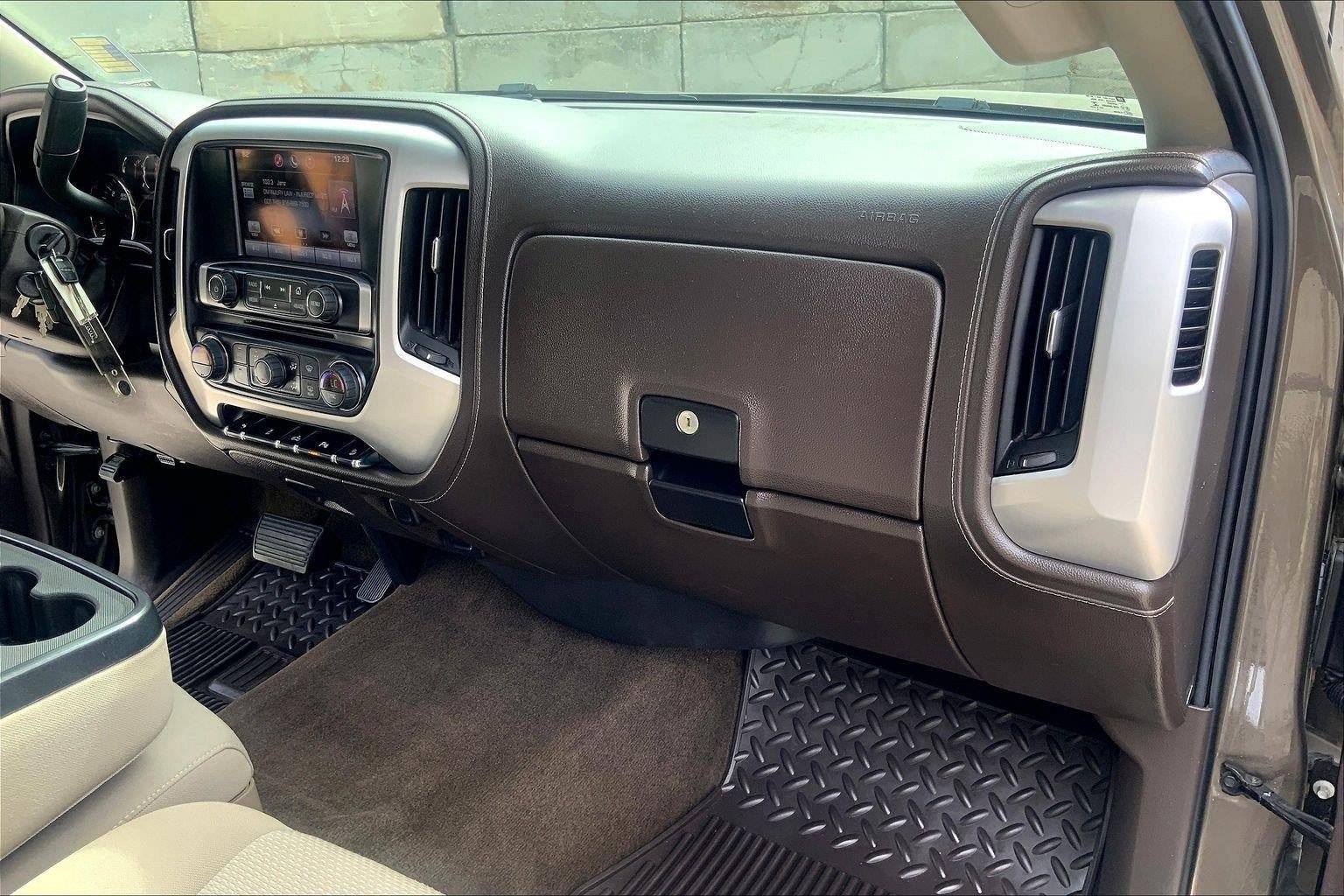 Used 2014 GMC Sierra 1500 SLE w/ SLE Value Package AWD/4WD image 17