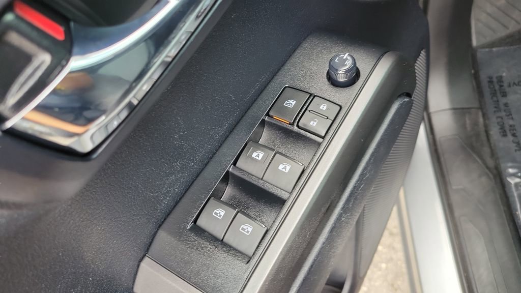 Used 2021 Toyota Tacoma TRD Off-Road image 24