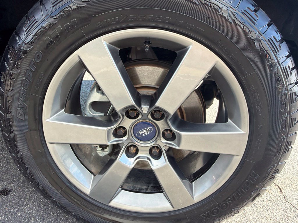Used 2018 Ford F150 XLT w/ Equipment Group 302A Luxury AWD/4WD image 9