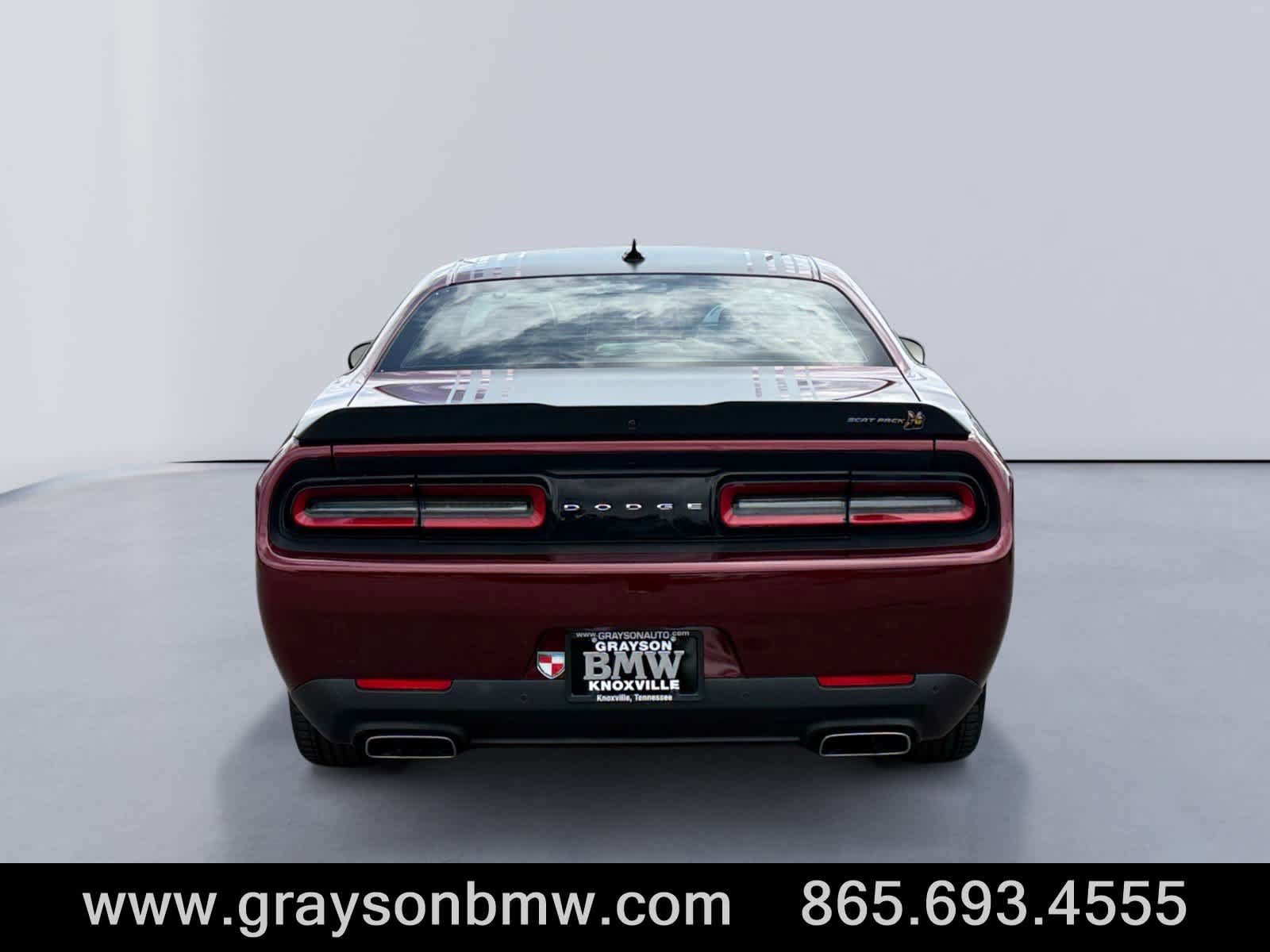 Used 2022 Dodge Challenger R/T Scat Pack w/ Shaker Package RWD image 4