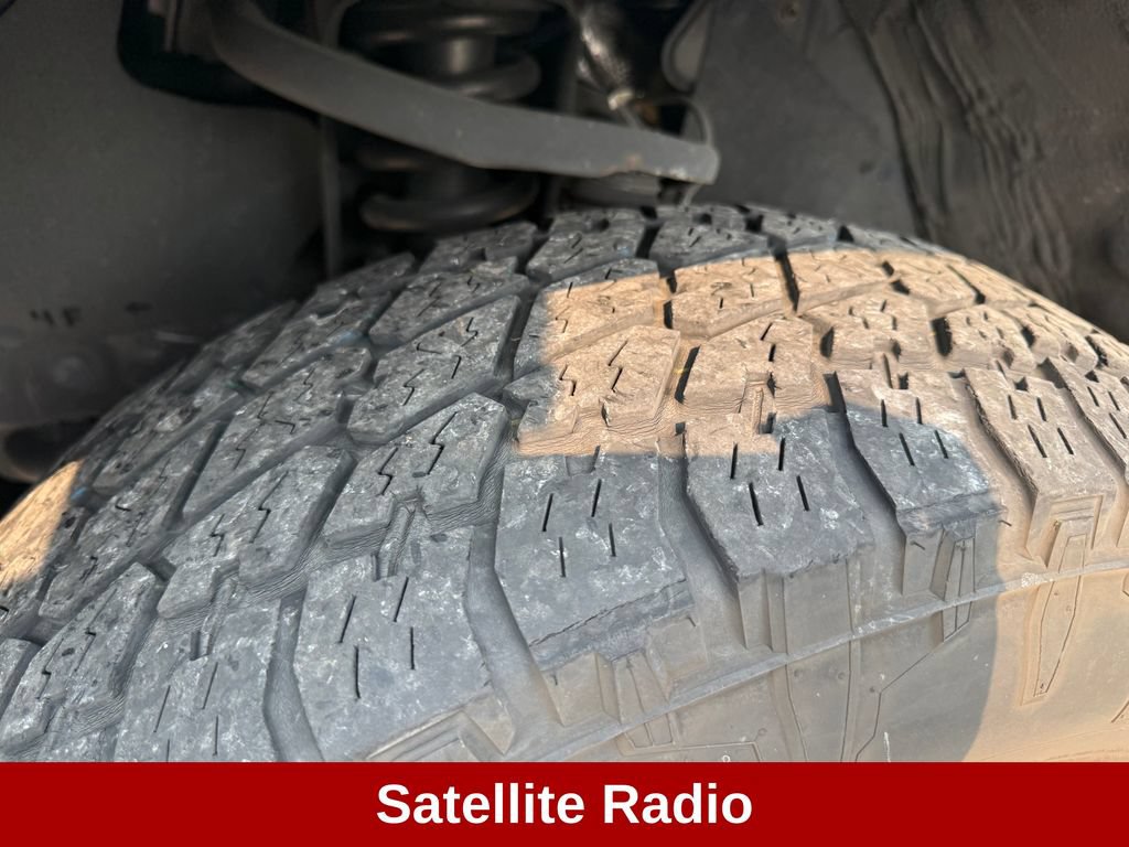 Used 2019 Toyota Tacoma SR5 RWD image 12