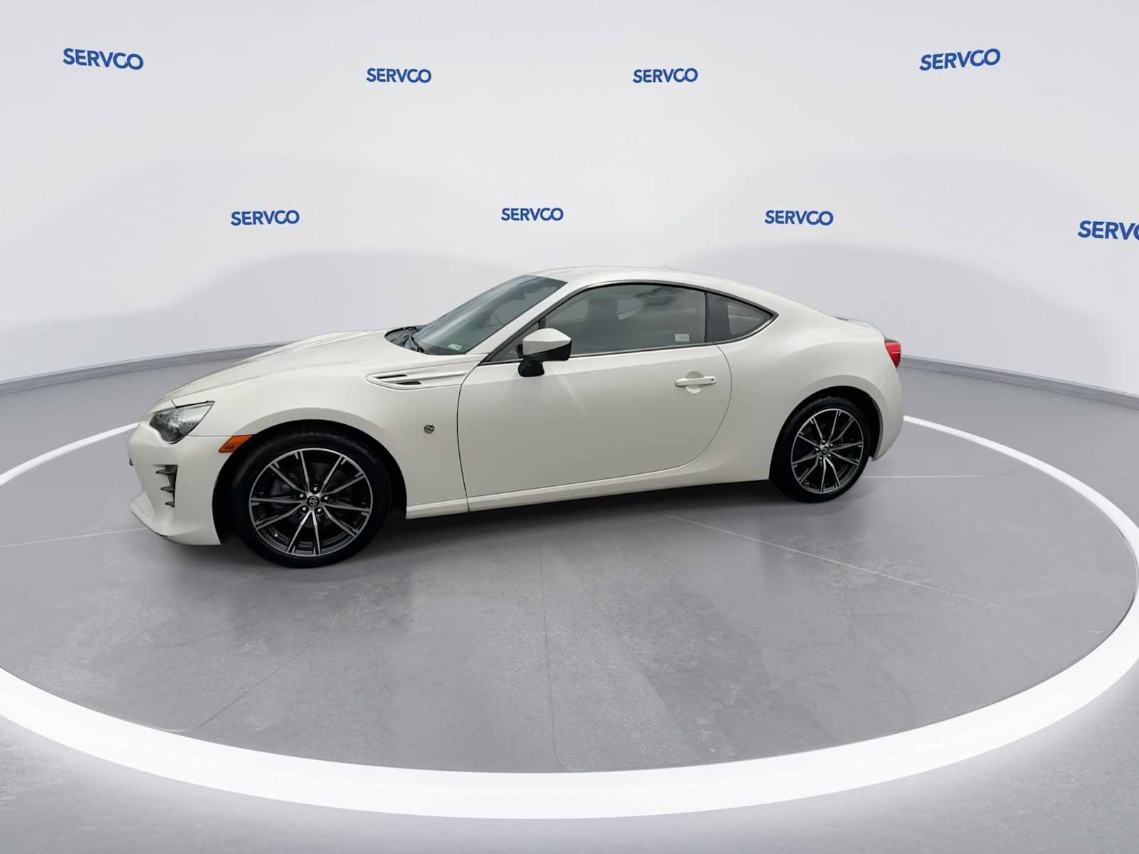 Used 2017 Toyota 86 RWD image 4