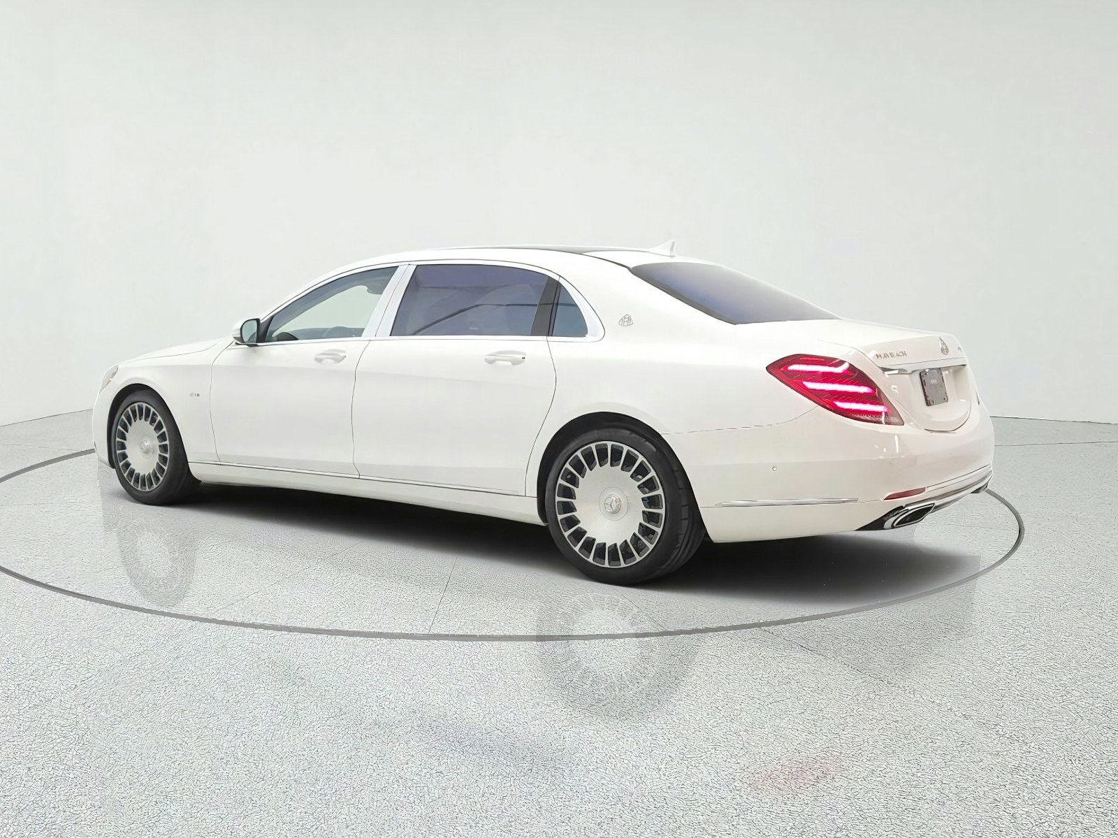 Used 2018 Mercedes-Benz Maybach S 650 image 7