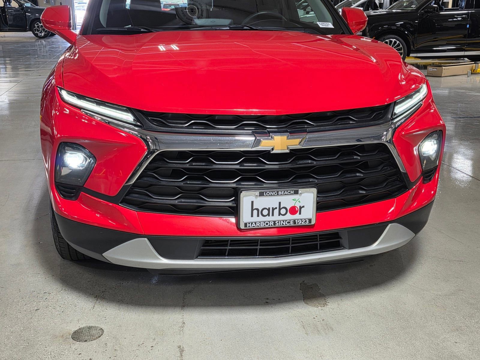 Used 2025 Chevrolet Blazer LT image 9