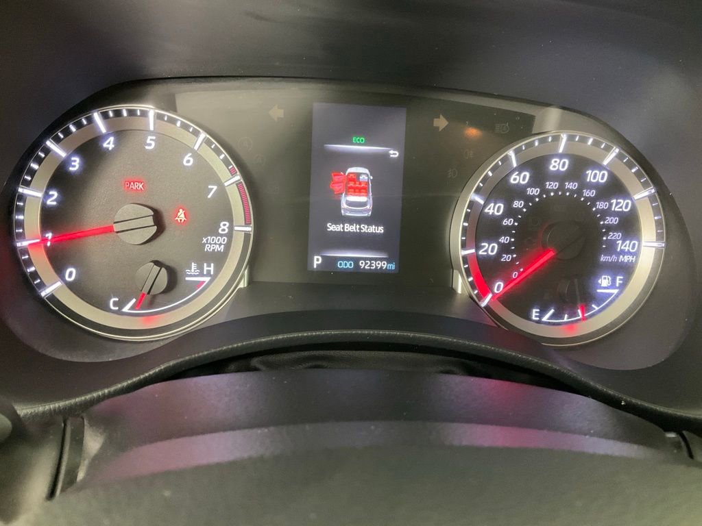 Used 2021 Toyota Highlander LE image 17