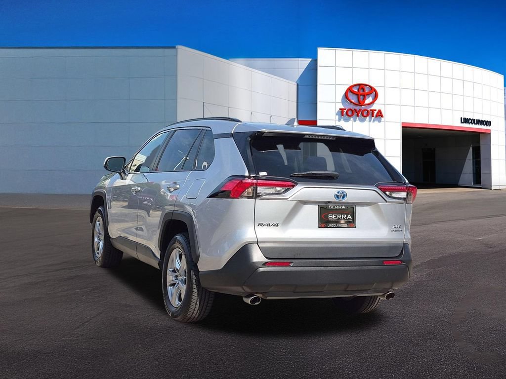 Used 2023 Toyota RAV4 XLE AWD/4WD image 12