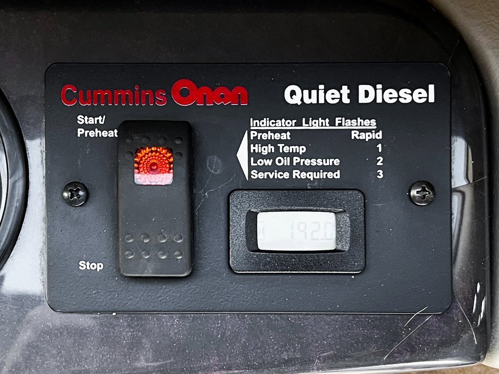 Used 2013 Chevrolet Express 2500 Extended image 21