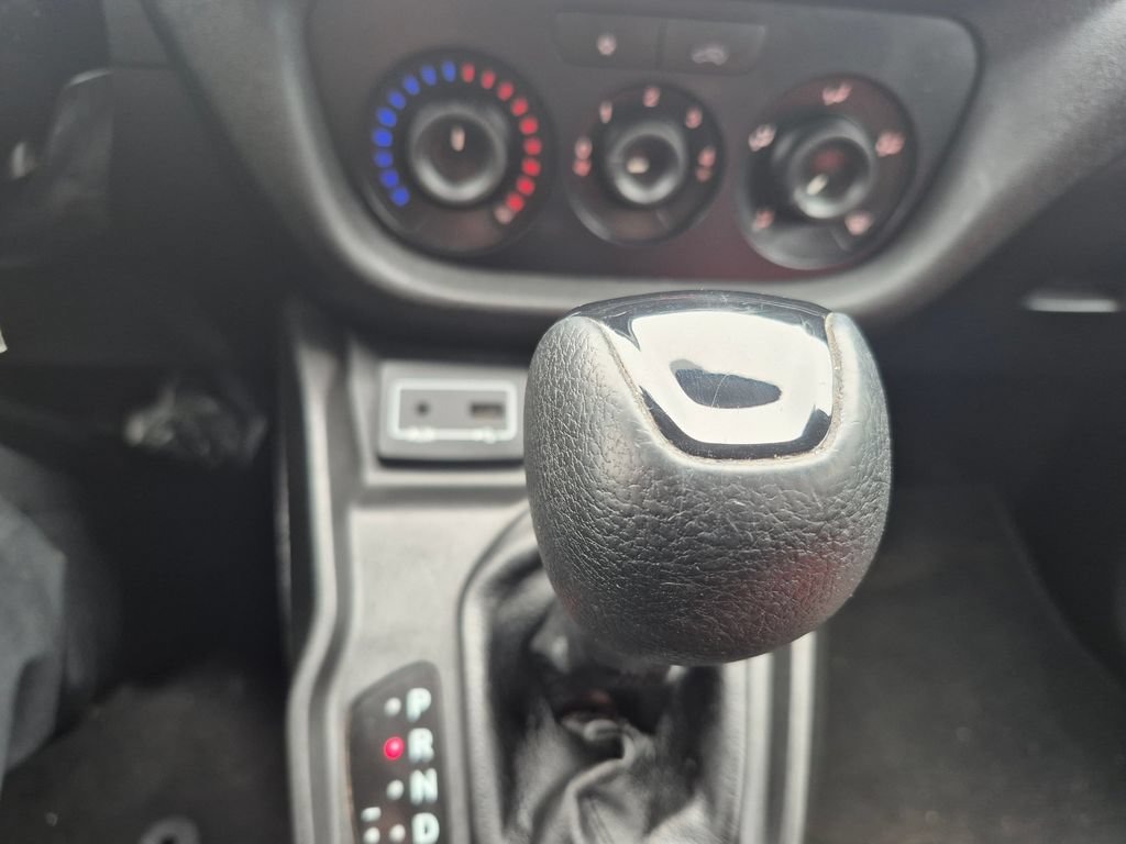 Used 2019 RAM ProMaster City Tradesman FWD image 16