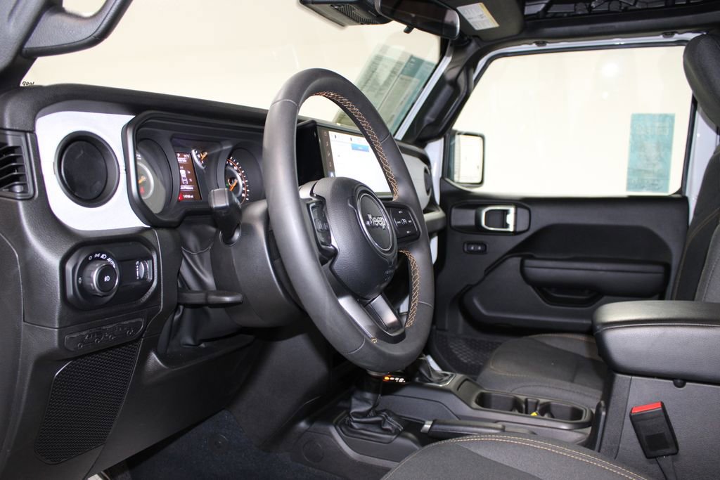 Used 2024 Jeep Wrangler Sport AWD/4WD image 21