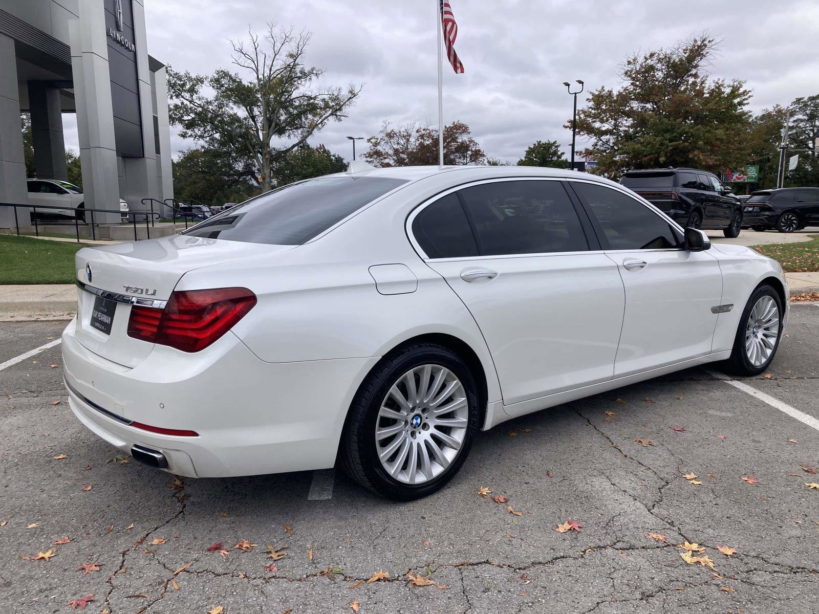 Used 2013 BMW 750Li RWD image 3