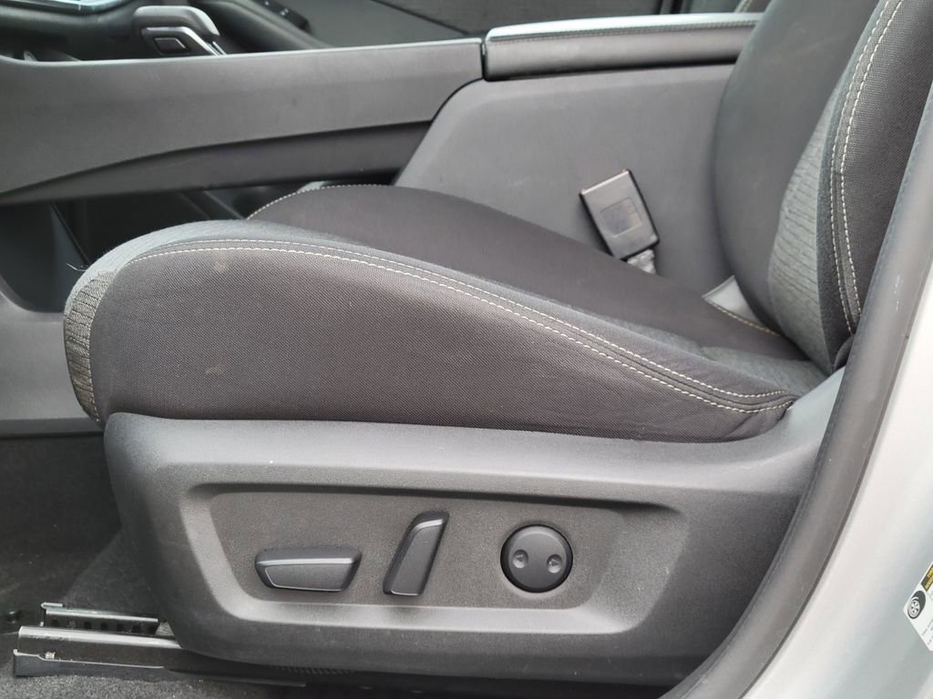 Used 2023 Nissan Rogue SV image 22