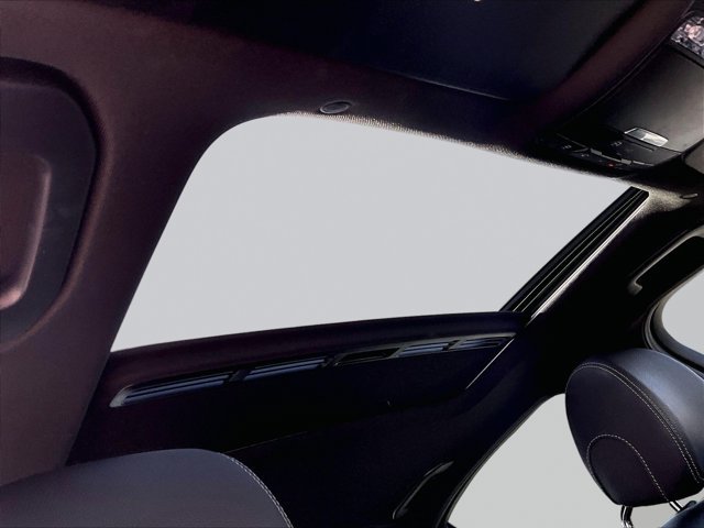 Used 2021 Mercedes-Benz C 300 Sedan image 16