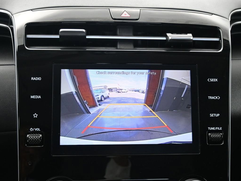Used 2024 Hyundai Tucson SE image 32
