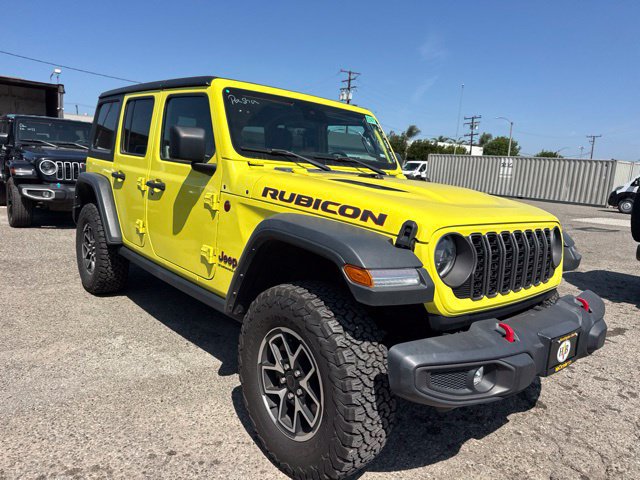 Used 2024 Jeep Wrangler Unlimited Rubicon AWD/4WD image 3