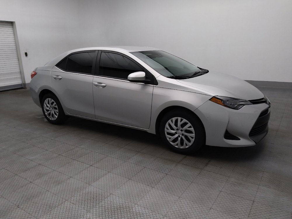 Used 2019 Toyota Corolla LE image 11