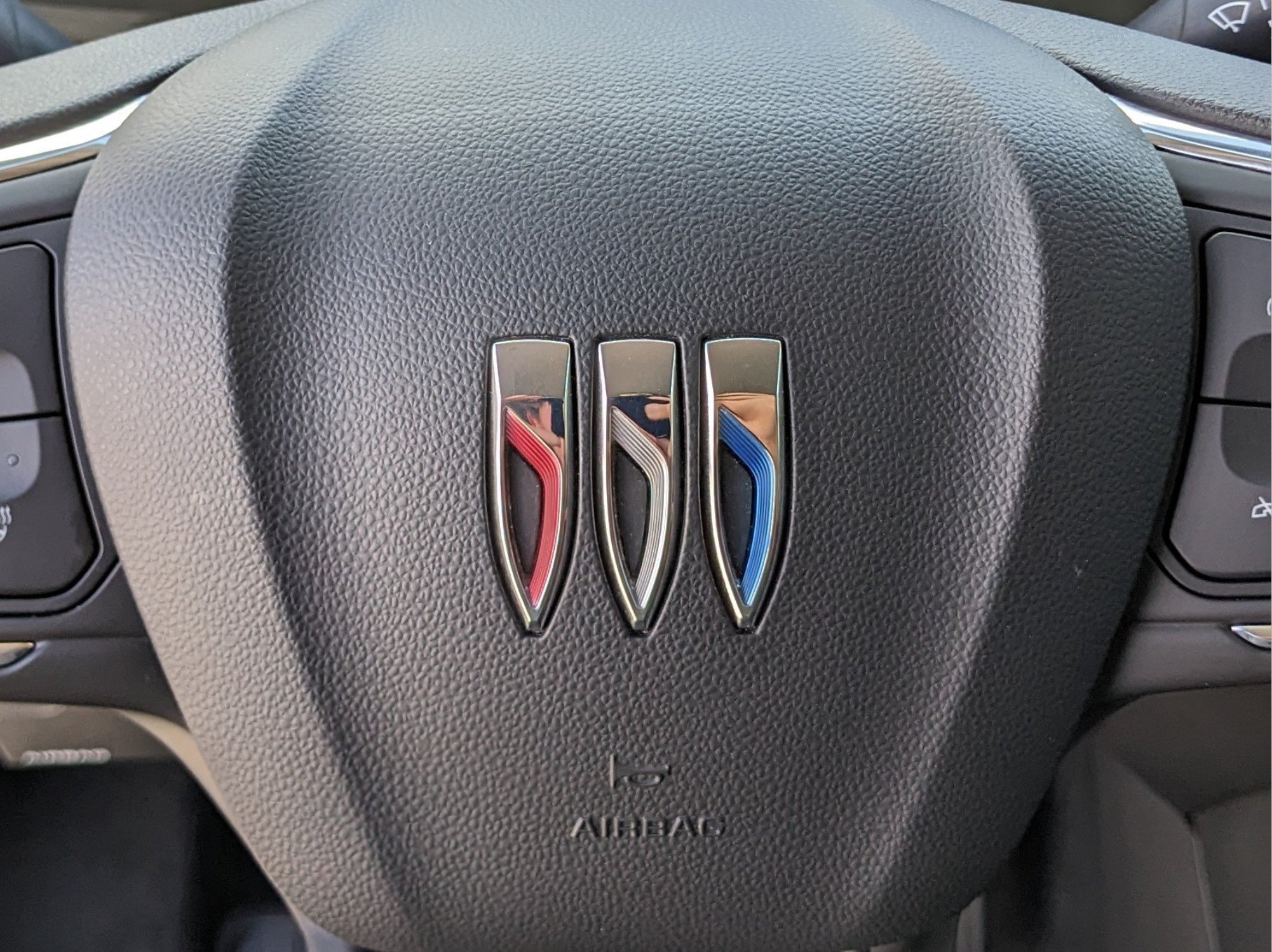 Used 2025 Buick Encore GX Sport Touring w/ Comfort Package FWD image 35