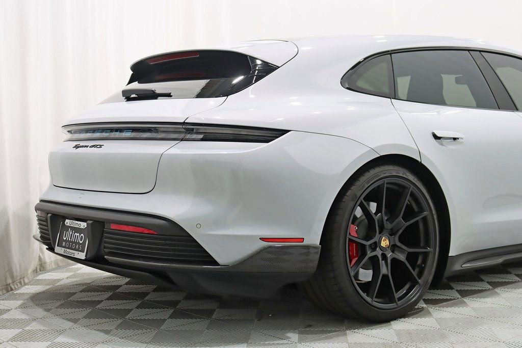 Used 2024 Porsche Taycan GTS image 11