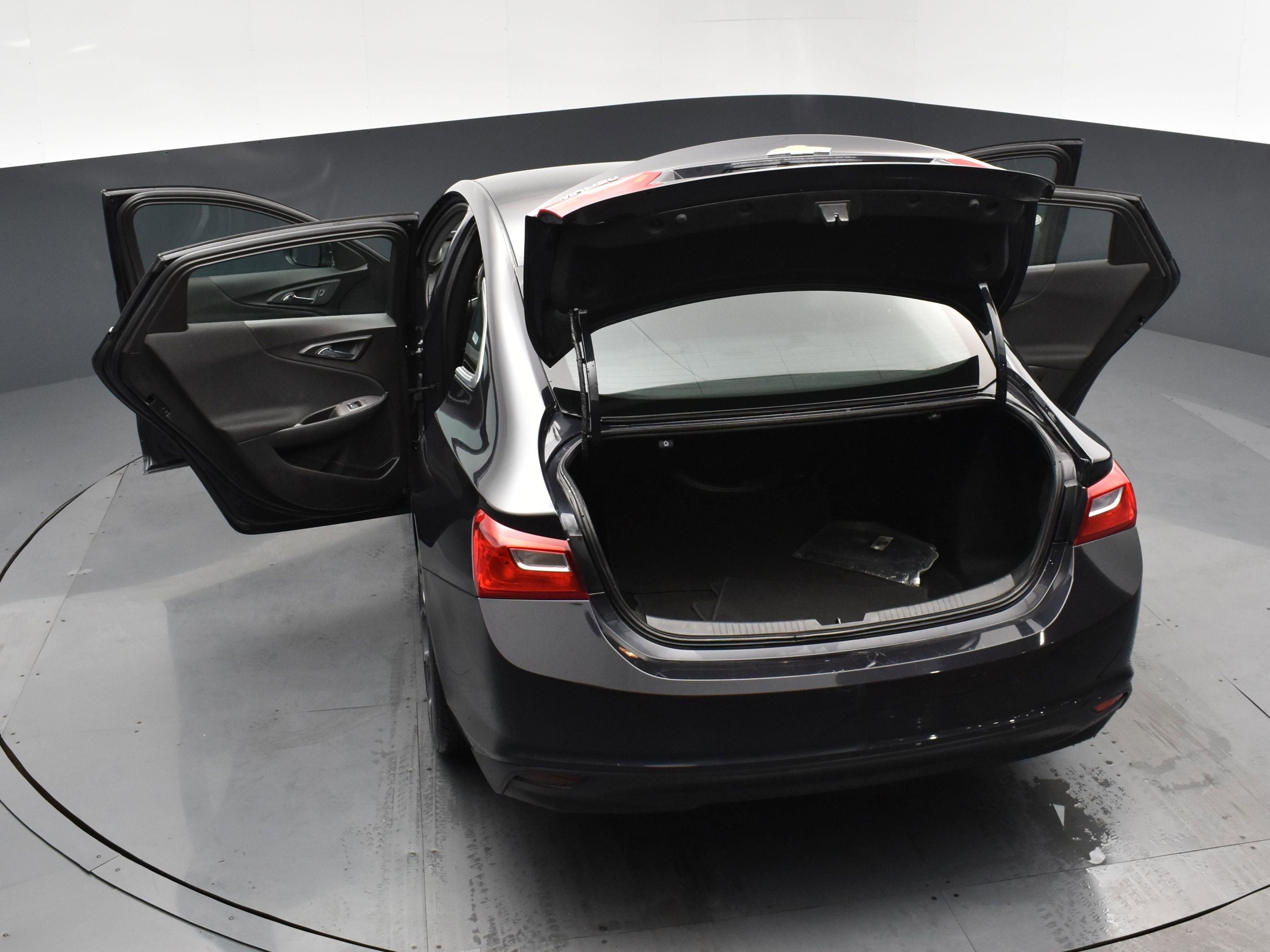 Used 2023 Chevrolet Malibu LT image 25