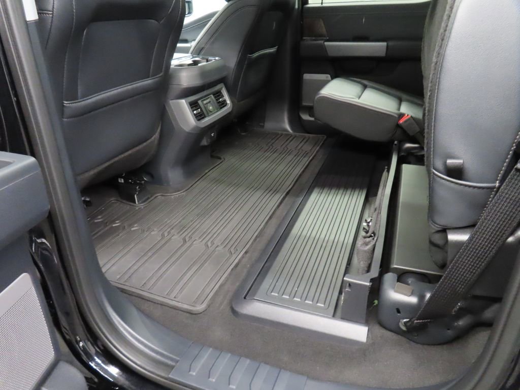 Used 2026 Ford F350 Lariat w/ Lariat Ultimate Package AWD/4WD image 57