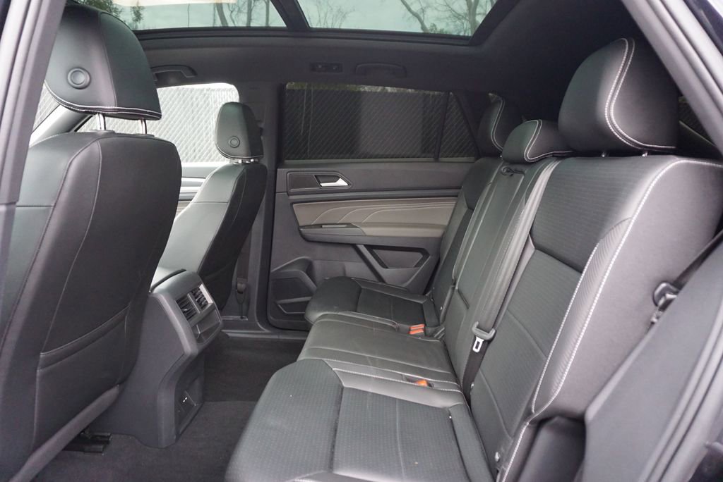 Used 2023 Volkswagen Atlas Cross Sport SEL R-Line image 13