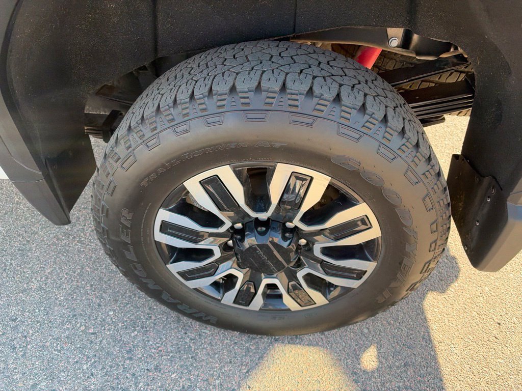 Used 2026 GMC Sierra 3500 Denali Ultimate AWD/4WD image 7