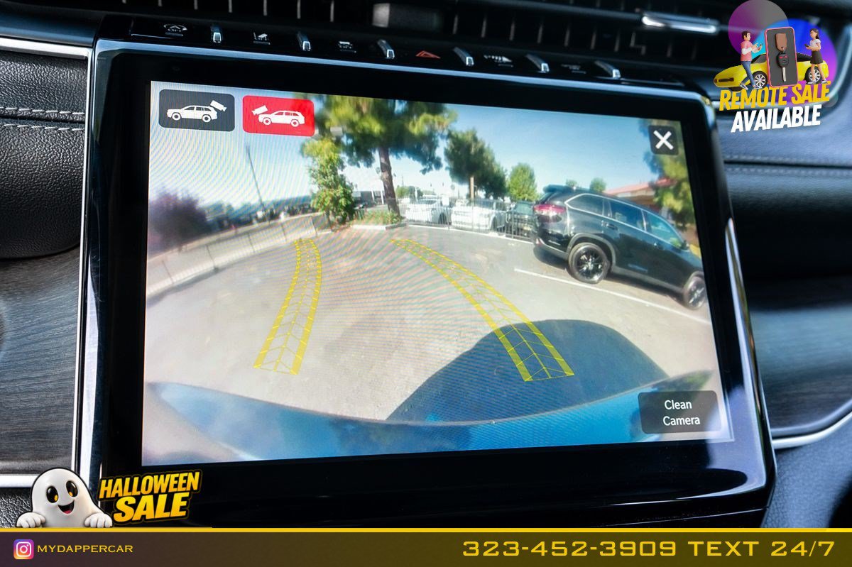 Used 2023 Jeep Grand Cherokee Limited w/ Luxury Tech Group II RWD image 52