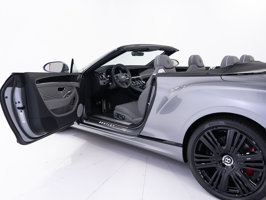 New 2026 Bentley Continental GT Azure AWD/4WD image 17