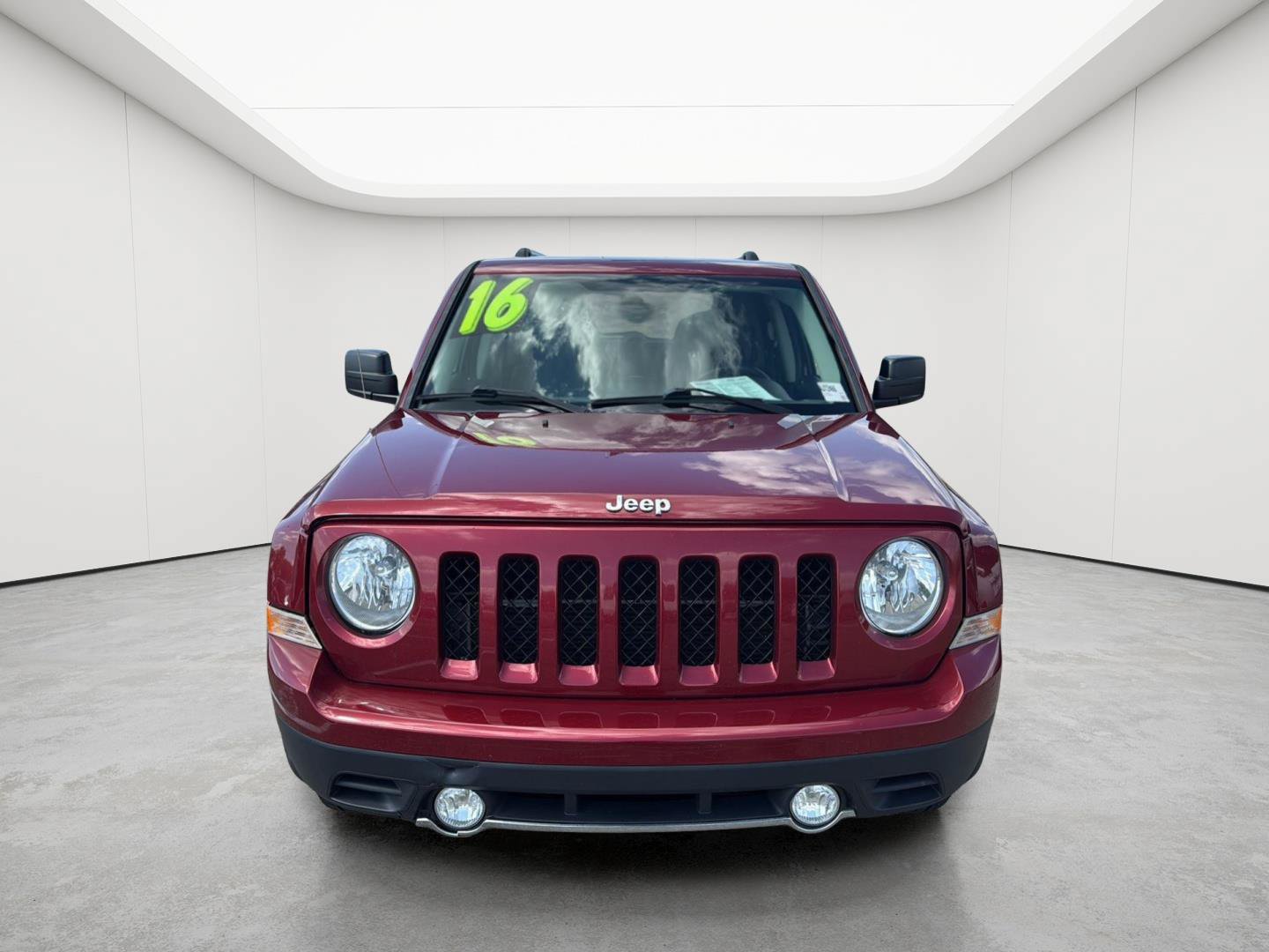 Used 2016 Jeep Patriot High Altitude FWD image 28