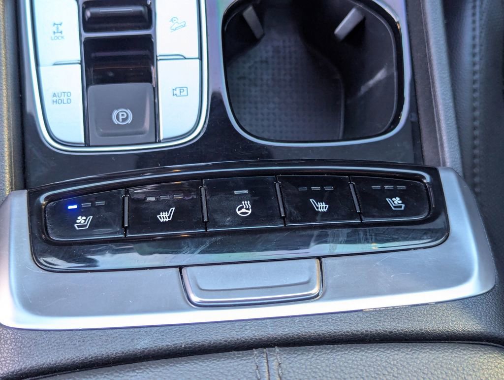 Used 2022 Hyundai Santa Cruz Limited image 15