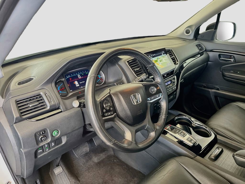 Used 2021 Honda Pilot Touring image 9