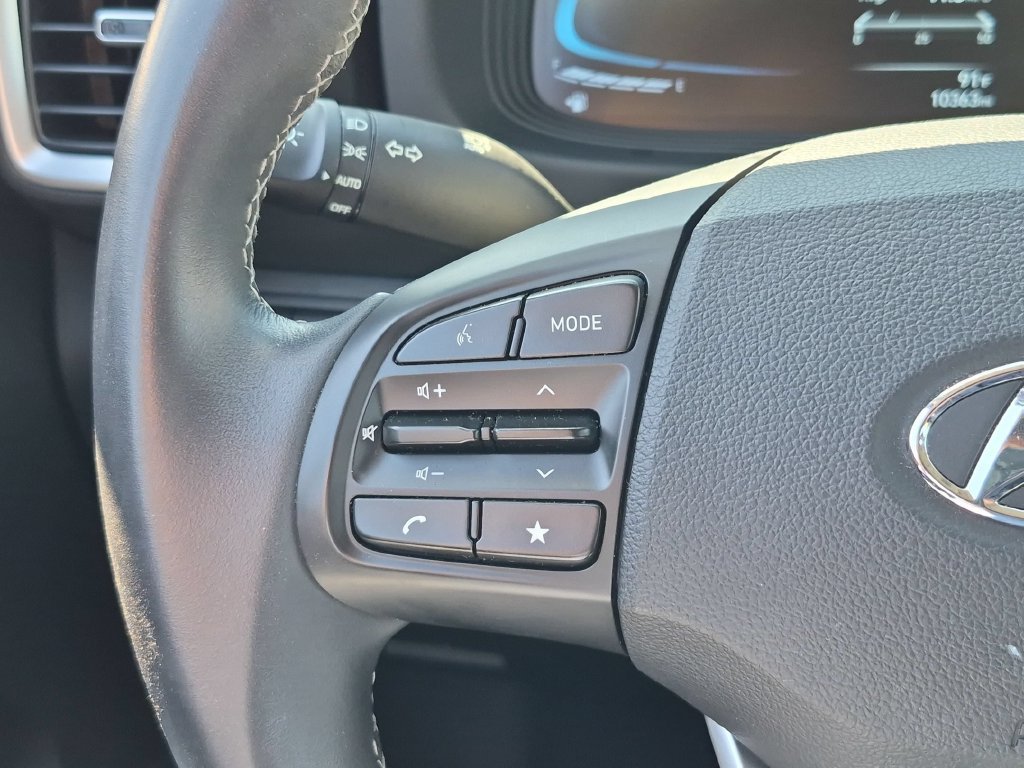 Used 2026 Hyundai Venue SEL FWD image 21