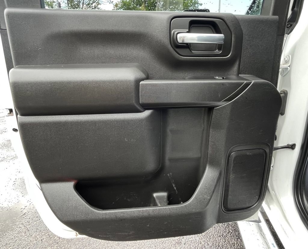 Used 2023 Chevrolet Silverado 2500 LT w/ Snow Plow Prep/Camper Package image 18