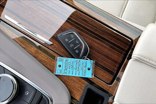 Used 2023 Cadillac Escalade Premium Luxury Platinum w/ LPO, Radiant Package AWD/4WD image 11