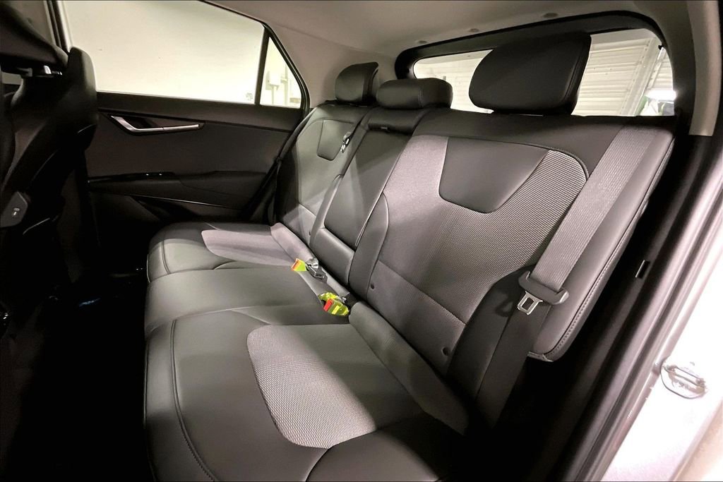 Used 2024 Kia Niro Wind w/ Wind Preserve Package FWD image 32