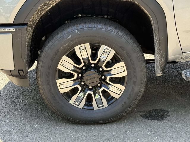 New 2026 GMC Sierra 3500 Denali w/ Denali Reserve Package AWD/4WD image 8