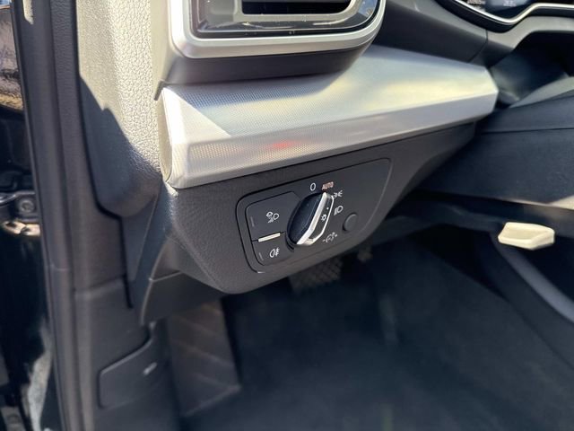 Used 2025 Audi Q5 2.0T Premium image 24