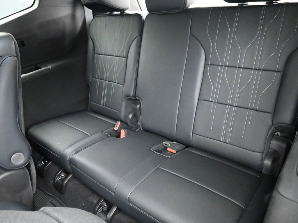 New 2026 Buick Enclave Avenir w/ Super Cruise Package image 13