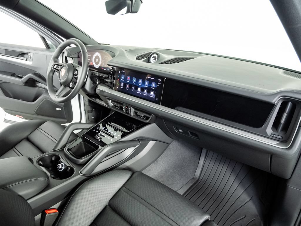 New 2026 Porsche Cayenne Coupe AWD/4WD image 25